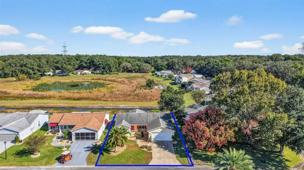 Property Slideshow image 2 of 37 | 203 modesto rd, The Villages, FL, 32159