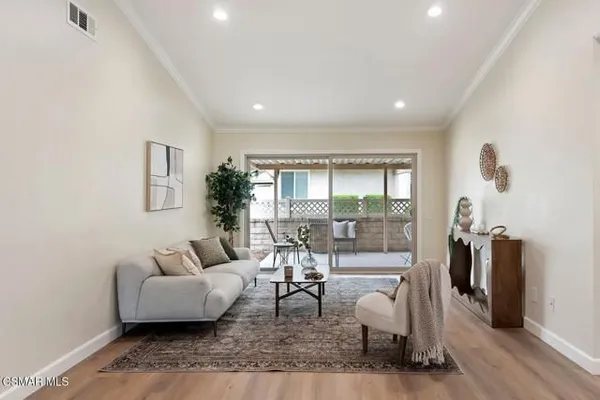 Property Slideshow image 2 of 32 | 25336 village 25 25, Camarillo, CA, 93012