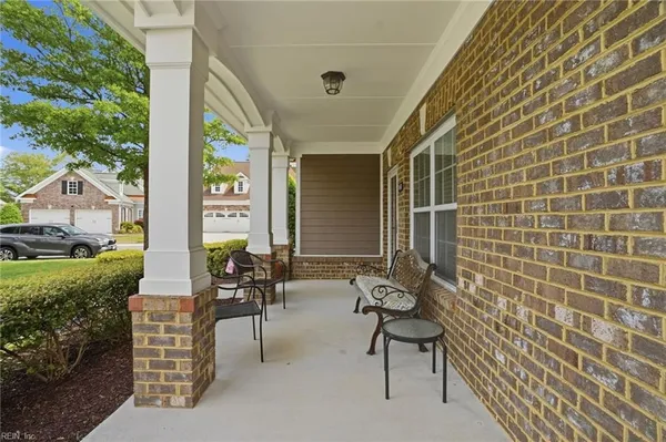 Property Slideshow image 3 of 50 | 1431 thistlewood ln, Chesapeake, VA, 23320