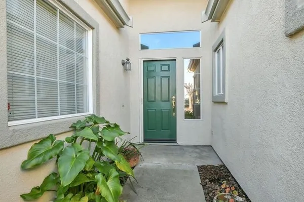 Property Slideshow image 3 of 40 | 117 scarlet way, Brentwood, CA, 94513