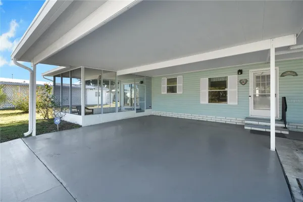 Property Slideshow image 3 of 45 | 5229 hartford ln, Wildwood, FL, 34785