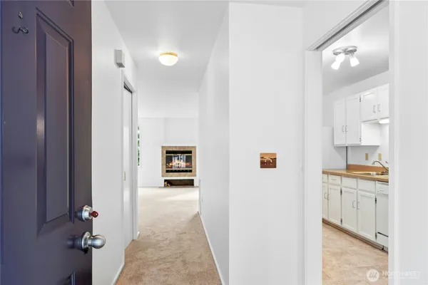Property Slideshow image 3 of 33 | 22215 se 42nd ln 2079, Issaquah, WA, 98029