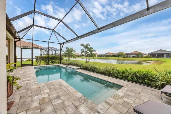 Property Slideshow image 2 of 100 | 4735 cassio ct, Bradenton, FL, 34211