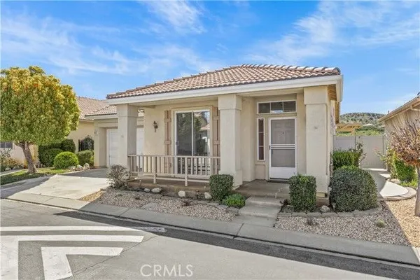 Property Slideshow image 2 of 44 | 5998 turnberry dr, Banning, CA, 92220