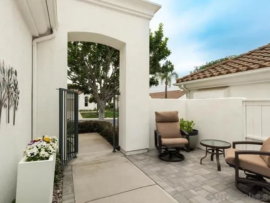 Property Slideshow image 2 of 34 | 6028 dassia way, Oceanside, CA, 92056