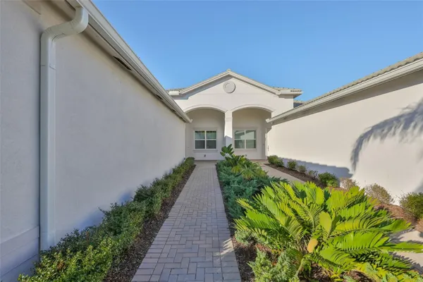 Property Slideshow image 3 of 53 | 4906 avila lakes dr, Wimauma, FL, 33598
