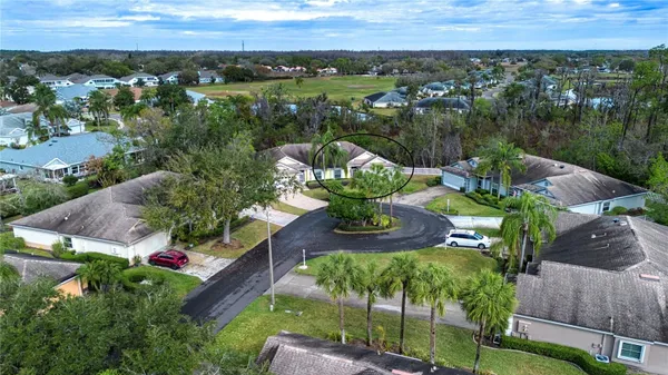 Property Slideshow image 2 of 55 | 702 staffordshire ln 22, Sun City Center, FL, 33573