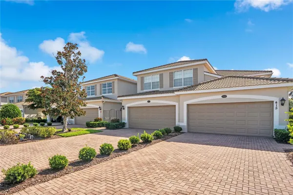 Property Slideshow image 2 of 79 | 415 winding brook ln 102, Bradenton, FL, 34212