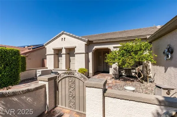 Property Slideshow image 3 of 34 | 2112 king mesa dr, Henderson, NV, 89012