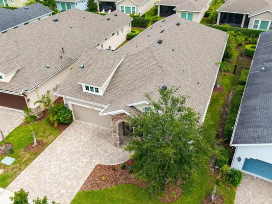 Property Slideshow image 3 of 48 | 14008 swallow hill dr, Lithia, FL, 33547