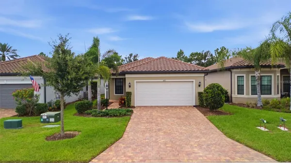 Property Slideshow image 3 of 65 | 6713 alstead cir, Bradenton, FL, 34202