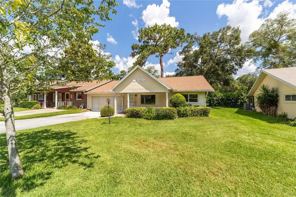 Property Slideshow image 2 of 34 | 8833 sw 98th street rd e, Ocala, FL, 34481