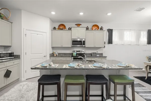 Property Slideshow image 3 of 30 | 6474 sw 89th loop, Ocala, FL, 34476