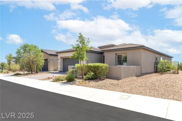 Property Slideshow image 3 of 73 | 80 mirage view dr, Henderson, NV, 89011
