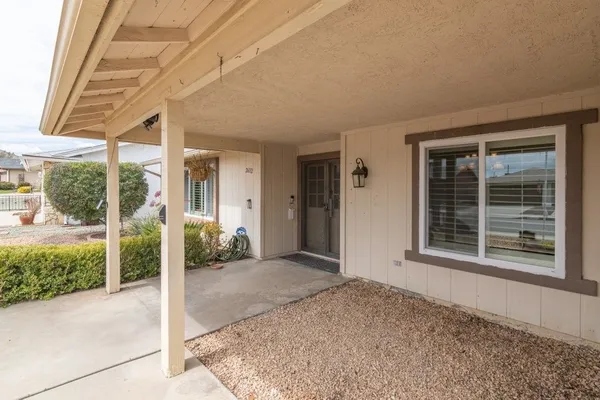 Property Slideshow image 3 of 40 | 26112 crestone dr, Menifee, CA, 92586