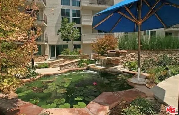 Property Slideshow image 3 of 45 | 267 s san pedro st 221, Los Angeles, CA, 90012