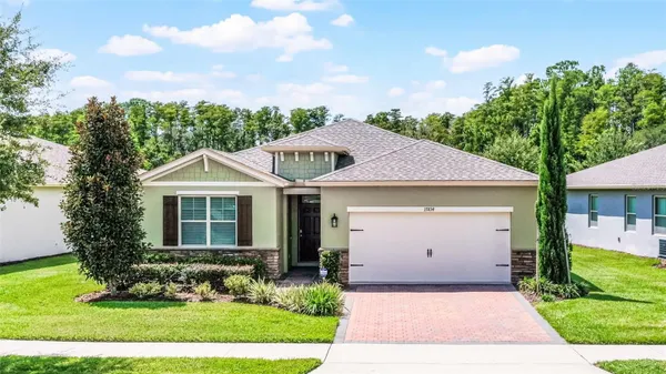 Property Slideshow image 2 of 47 | 17834 blazing star cir, Clermont, FL, 34714
