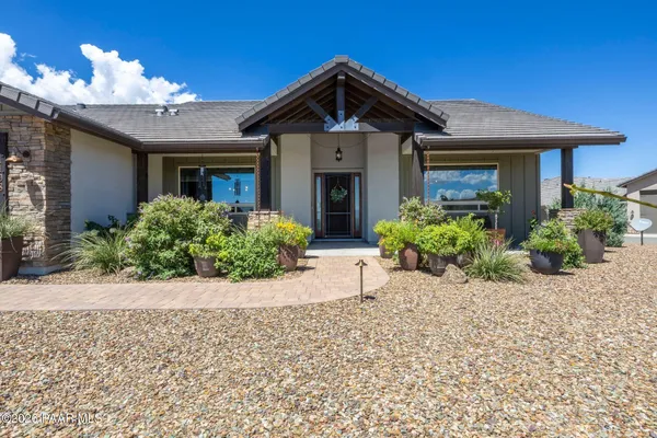 Property Slideshow image 2 of 60 | 1198 sunrise blvd, Prescott, AZ, 86301