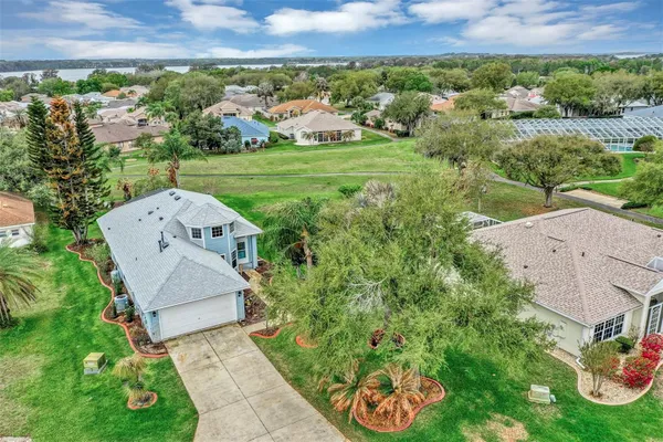 Property Slideshow image 3 of 60 | 5481 bounty cir, Tavares, FL, 32778