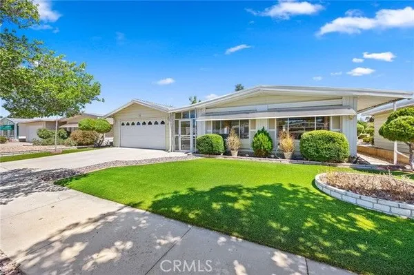 Property Slideshow image 2 of 36 | 2746 manzanita way, Hemet, CA, 92545