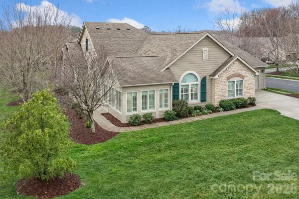 Property Slideshow image 2 of 43 | 2444 coltsview ln, Matthews, NC, 28105
