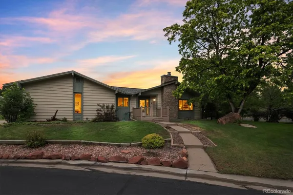 Property Slideshow image 2 of 31 | 8 walter way, Broomfield, CO, 80020