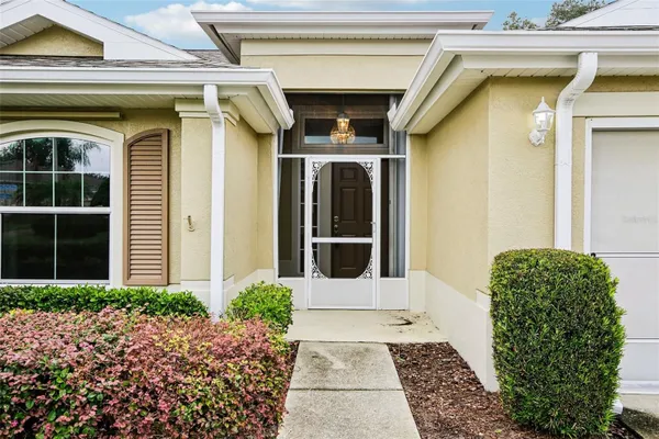 Property Slideshow image 3 of 78 | 2008 grantham greens dr, Sun City Center, FL, 33573