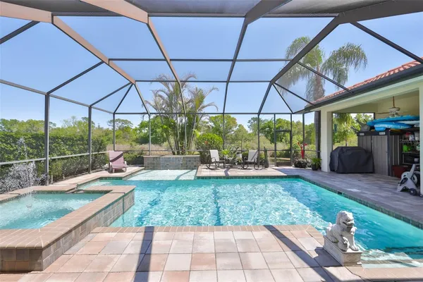 Property Slideshow image 2 of 60 | 307 noble faire dr, Sun City Center, FL, 33573