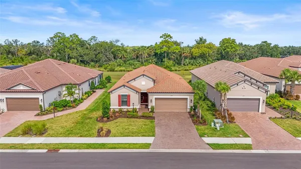 Property Slideshow image 2 of 86 | 6195 mesa gln, Bradenton, FL, 34203