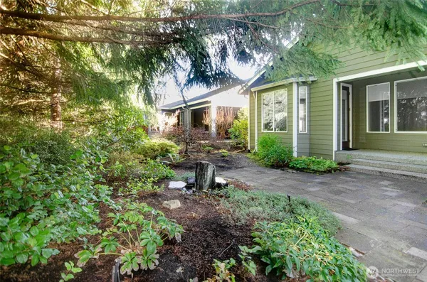 Property Slideshow image 3 of 31 | 4941 orcas st, Lacey, WA, 98516