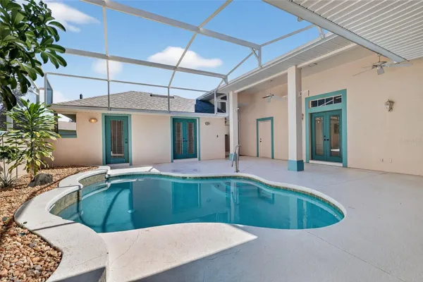 Property Slideshow image 3 of 66 | 21607 regency park ln, Leesburg, FL, 34748