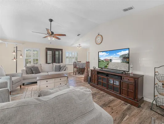 Property Slideshow image 2 of 27 | 6093 seagull ln, Lakeland, FL, 33809