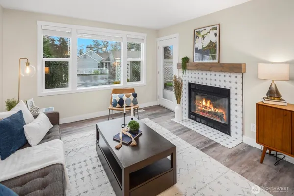 Property Slideshow image 3 of 37 | 22405 se 42nd ter # 1174, Issaquah, WA, 98029