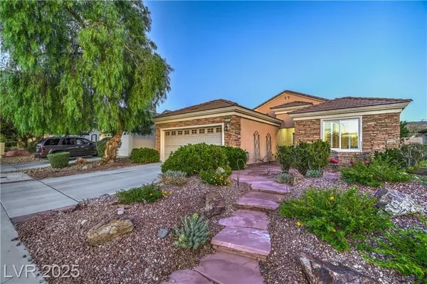 Property Slideshow image 2 of 62 | 2467 moonlight valley ave, Henderson, NV, 89044