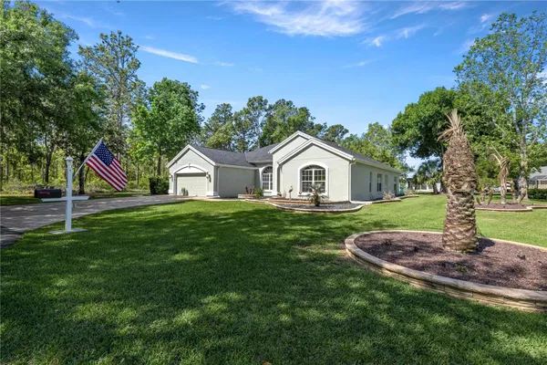 Property Slideshow image 2 of 65 | 11570 sw 72nd cir, Ocala, FL, 34476