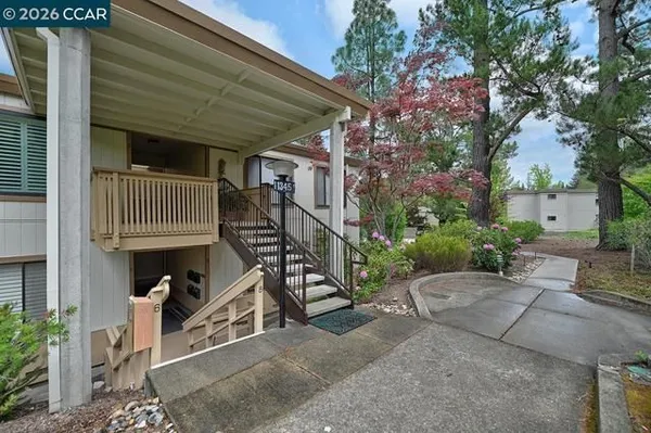Property Slideshow image 2 of 55 | 1345 singingwood ct 8, Walnut Creek, CA, 94595