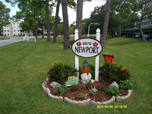 Property Slideshow image 2 of 40 | 6070 80th st n unit 215, St Petersburg, FL, 33709