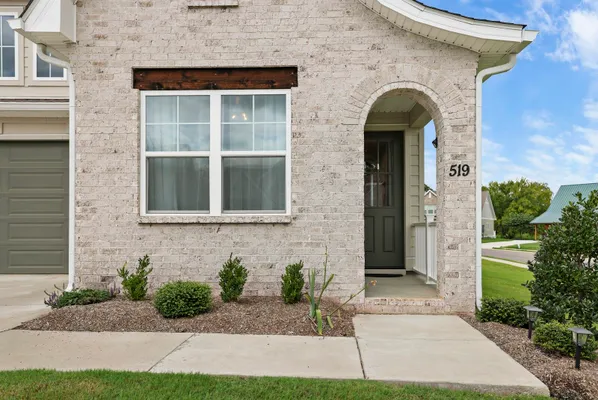 Property Slideshow image 3 of 30 | 519 byres ct, Smyrna, TN, 37167