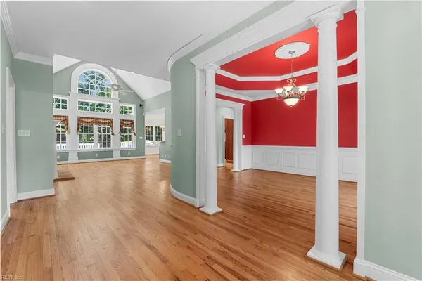 Property Slideshow image 3 of 50 | 104 new market, Williamsburg, VA, 23188