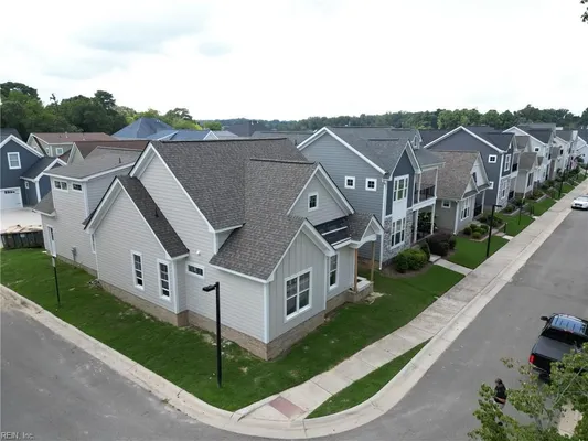 Property Slideshow image 2 of 19 | 100 creek ln, Suffolk, VA, 23435