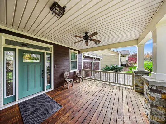 Property Slideshow image 2 of 48 | 324 fennel dun cir, Biltmore Lake, NC, 28715