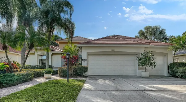 Property Slideshow image 3 of 58 | 4855 carrington cir, Sarasota, FL, 34243