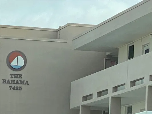 Property Slideshow image 2 of 45 | 7425 bay island dr 203, South Pasadena, FL, 33707