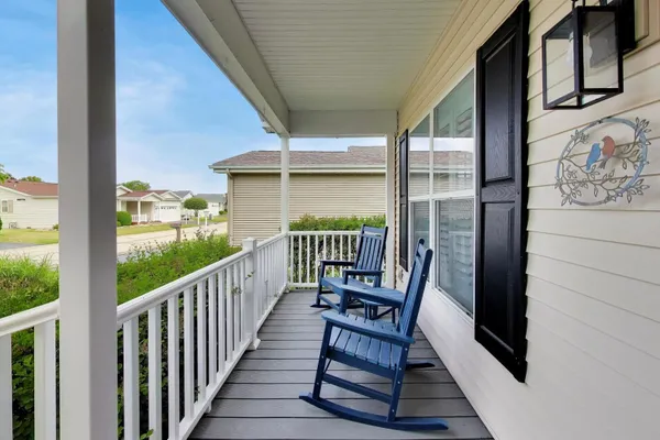 Property Slideshow image 3 of 37 | 3407 stretch run rd, Grayslake, IL, 60030