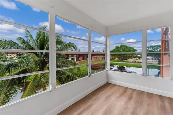 Property Slideshow image 2 of 18 | 3001 nw 46th ave 310, Lauderdale Lakes, FL, 33313