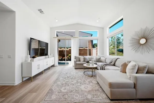 Property Slideshow image 3 of 34 | 15159 leia way, San Diego, CA, 92129