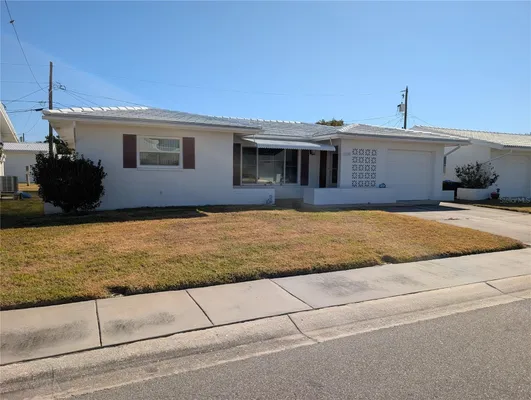 Property Slideshow image 2 of 56 | 10139 44th way, Pinellas Park, FL, 33782