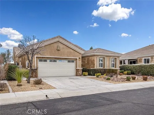Property Slideshow image 2 of 34 | 19420 verbena st, Apple Valley, CA, 92308