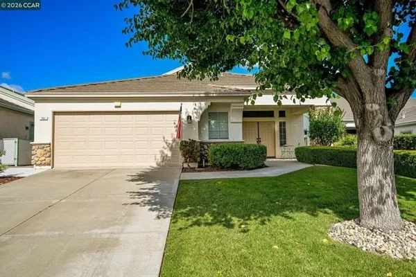Property Slideshow image 2 of 40 | 731 central park, Brentwood (Cc), CA, 94513