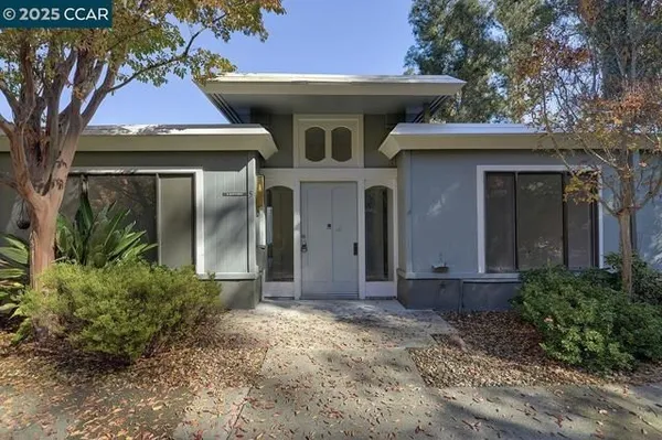 Property Slideshow image 3 of 45 | 1137 stanley dollar dr 5, Walnut Creek, CA, 94595